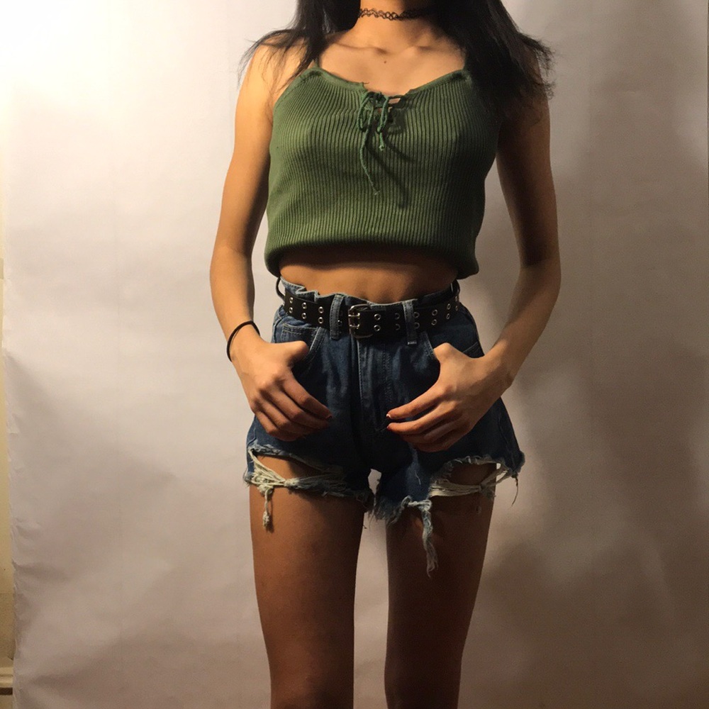 Vintage style ripped jean shorts